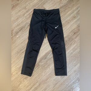 Nike Women’s Athletic Capris Leggings